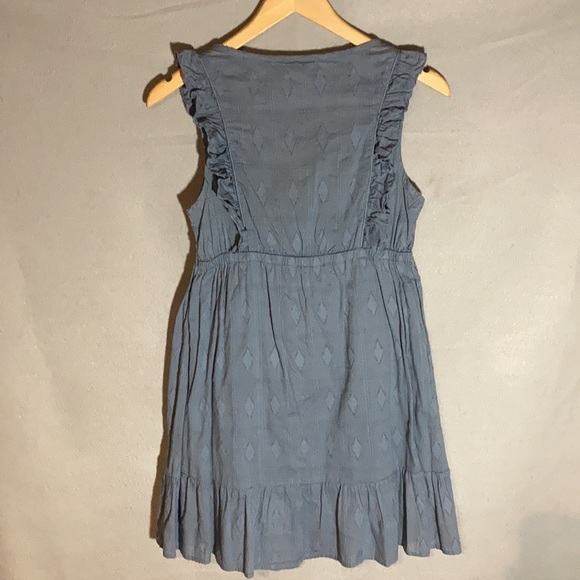 BeBop ruffled sleeveless blue mini dress Sz M - Picture 2 of 10